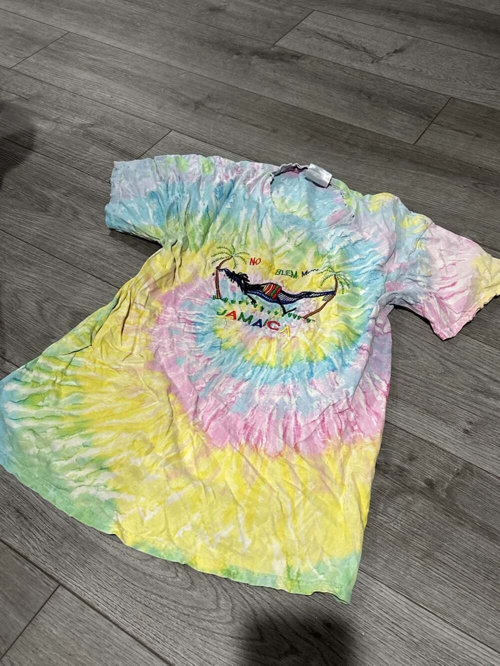 Vintage Hanes Heavyweight Jamaica No Problem Mon Embroidered Tie-Dye T-Shirt